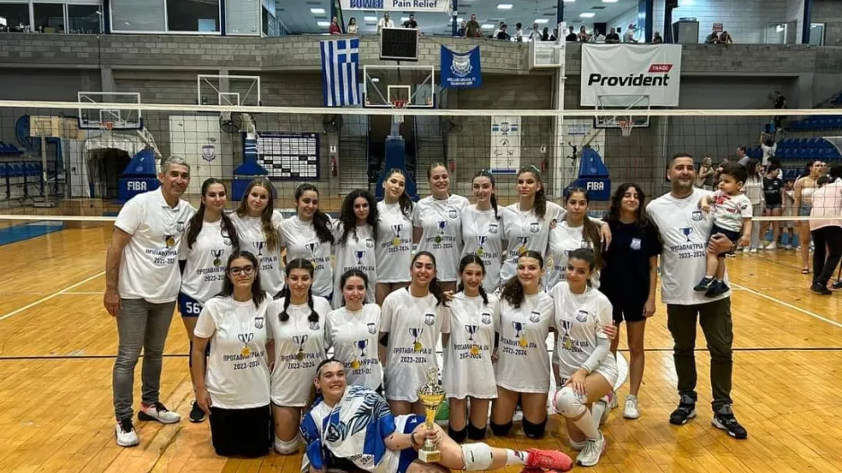 Απόλλων/Πρωταθλήτριες οι Κορασίδες Κ16 (Φώτος)