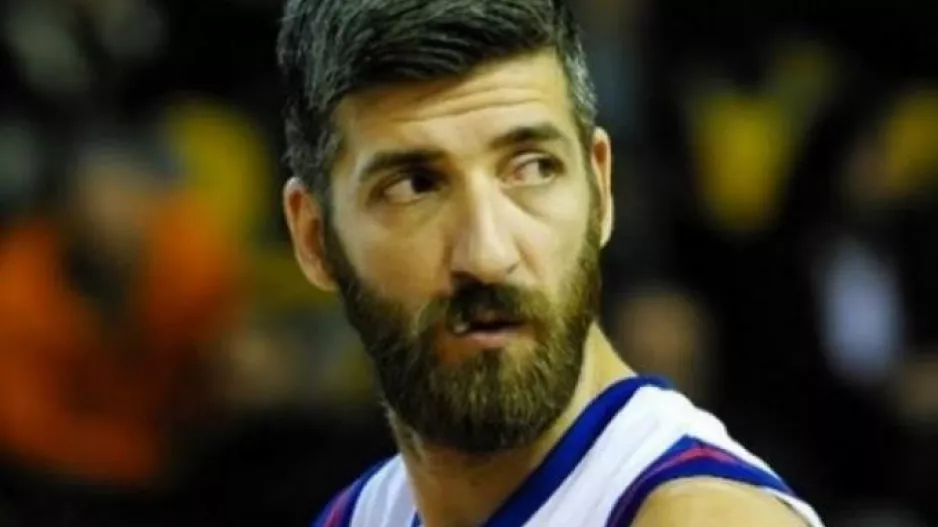 "Αρρωστος... Παναθηναϊκός ο Γιαννακόπουλος, που βάζει και ένα τσουβάλι λεφτά"