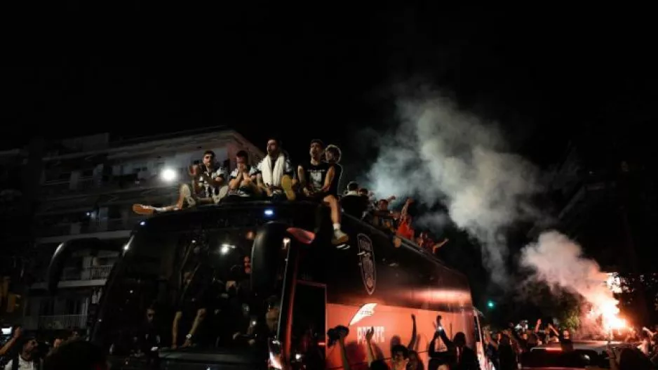 Οι αρχηγοί του ΠΑΟΚ έτοιμοι για όλα: «Θα φύγουμε από δω με το τρόπαιο του πρωταθλητή» (βίντεο)