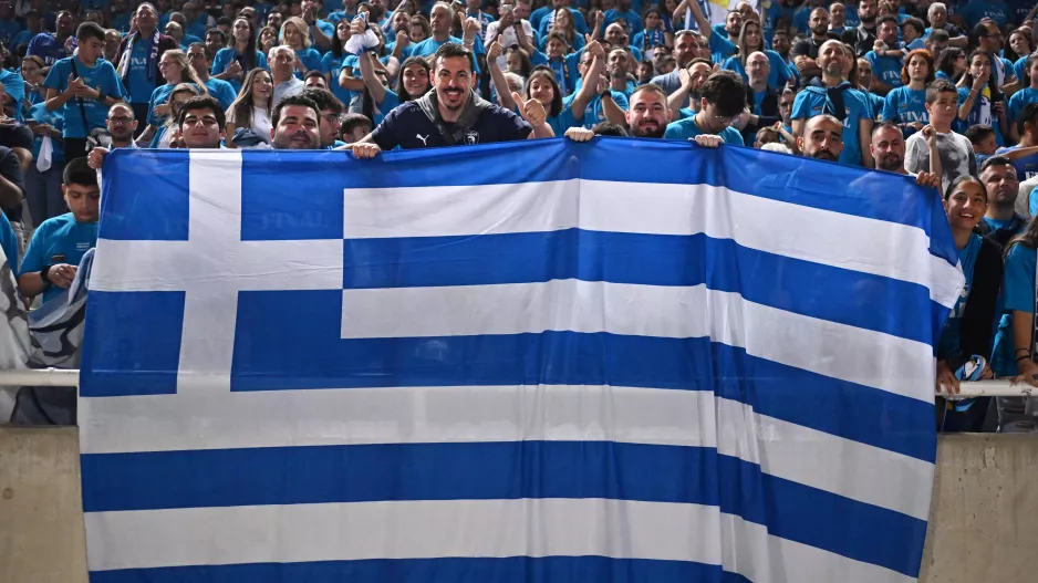 Με την Ελληνική σημαία... 