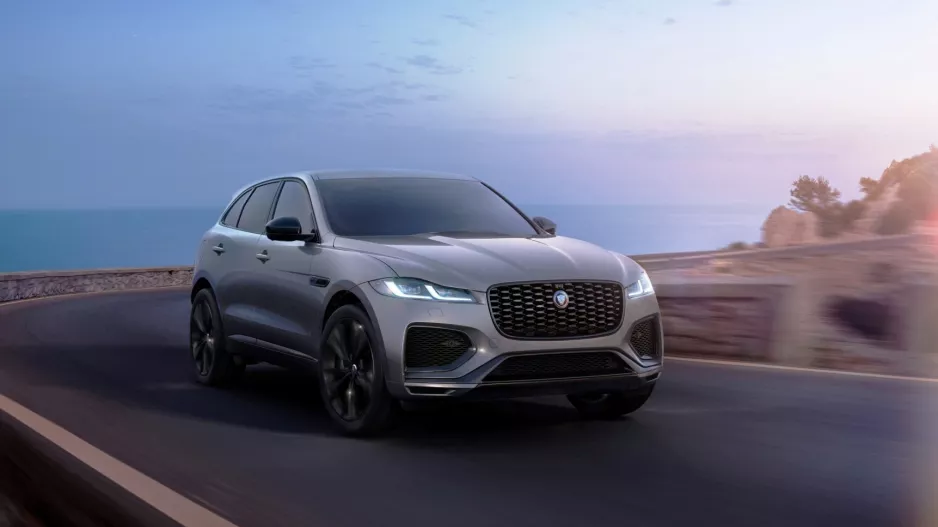 H Jaguar γιορτάζει με μια ειδική έκδοση 90th Anniversary για την F-PACE