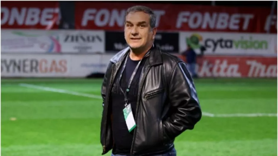 Επίσημο με Βασίλη Βούζα