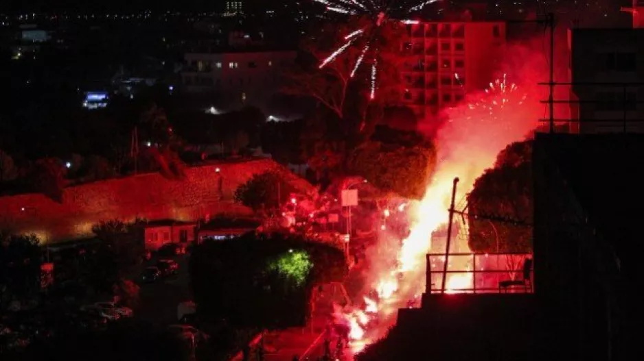 "Μοναδική Θύρα 9" (Φώτος)