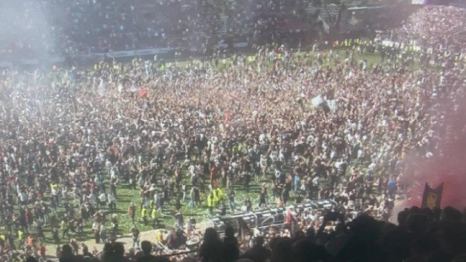Στην Bundesliga η Ζανκτ Πάουλι του Σάλιακα!