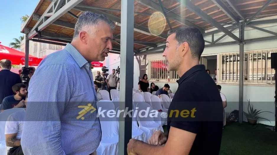 Ποιος από τους δύο;