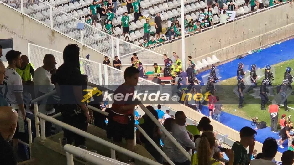 Περιστατικό στον τελικό/ Έφυγε με φορείο οπαδός - Όλα ΟΚ