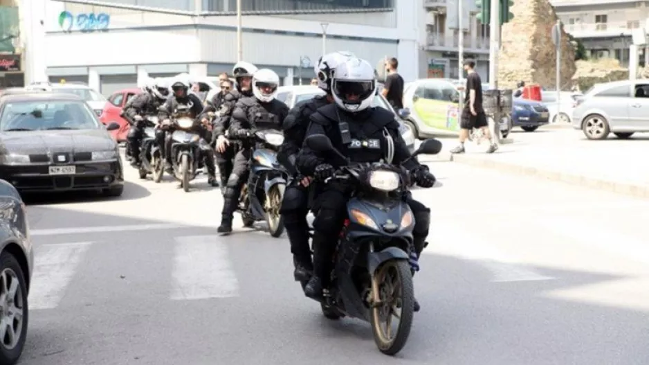 Οπαδός του ΠΑΟΚ συνελήφθη με... σπαθί στην κατοχή του!