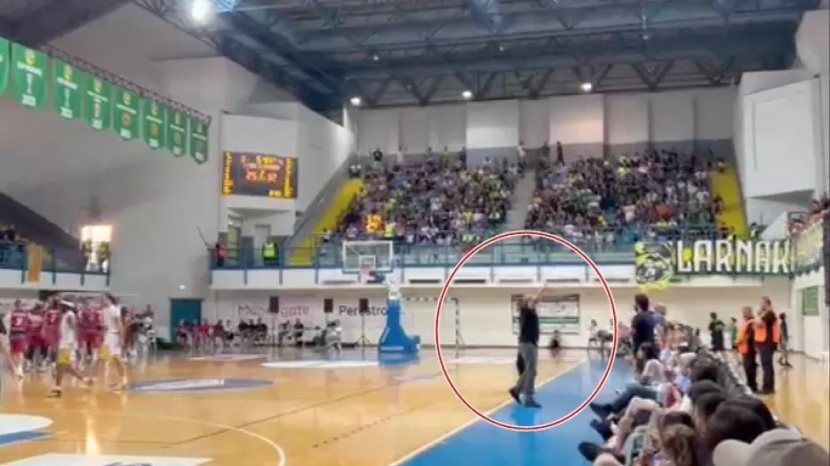 (Βίντεο kerkida) Σε ρόλο οργανωτή ο Λευκαρίτης!