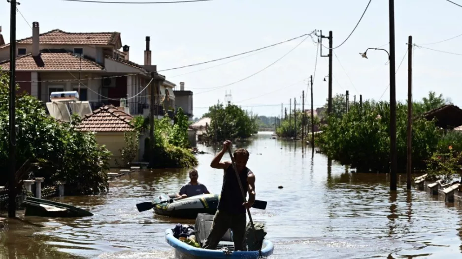 Τουλάχιστον 14 νεκροί σε πλημμύρες στο νότιο Σουλαουέζι της Ινδονησίας