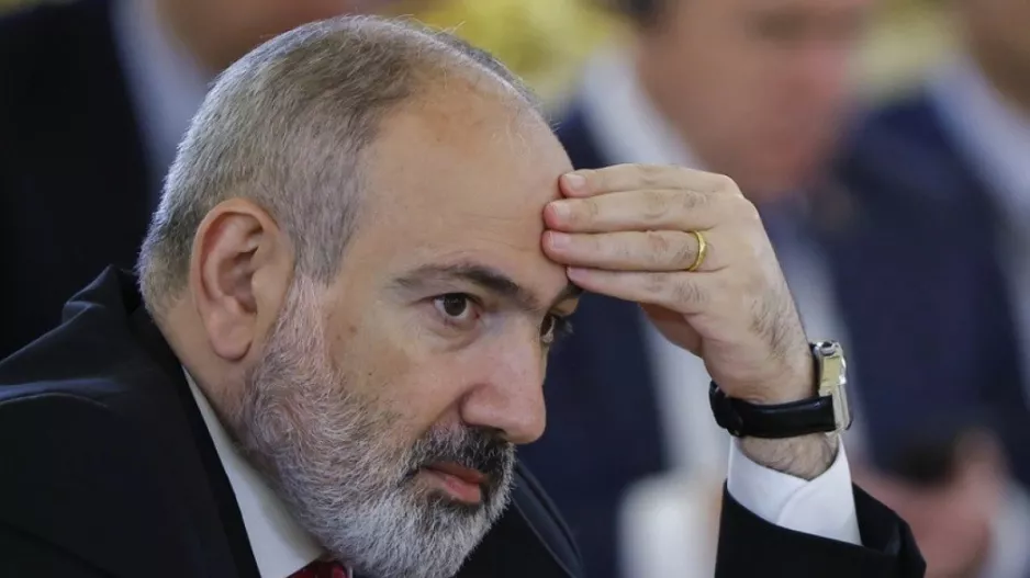 Αναγκαστική προσγείωση του ελικοπτέρου που μετέφερε τον πρωθυπουργό της Αρμενίας