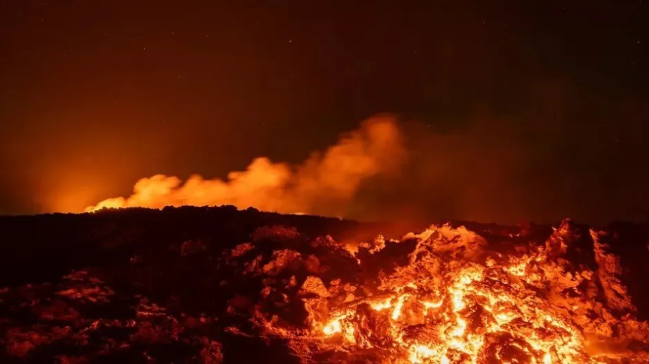Δεν το βάζουν κάτω οι τουρίστες -Τρύπησαν φράχτη που στήθηκε για να μην φωτογραφίζουν το όρος Φούτζι