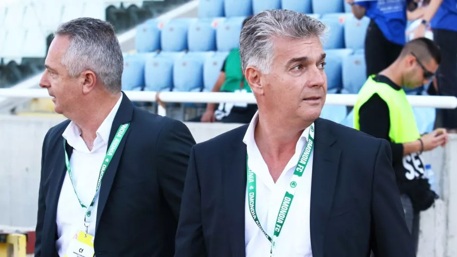 Αλλάζει…