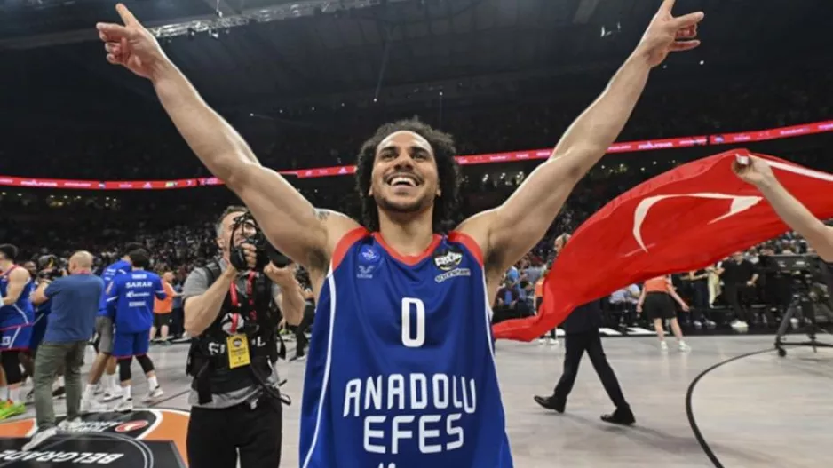 Αντέδρασε στο Twitter μετά την ανακοίνωση των καλύτερων πεντάδων