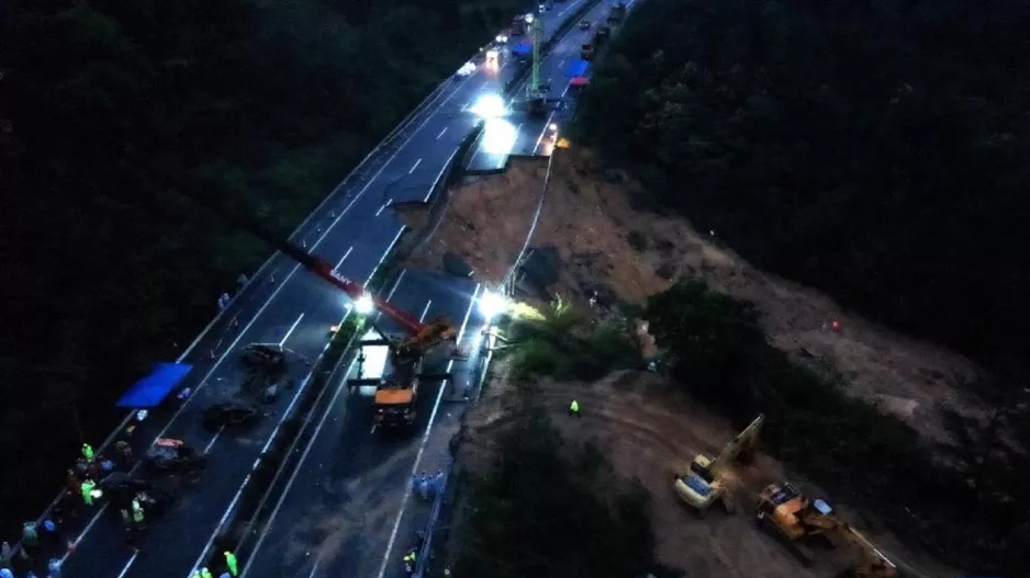 Κίνα: Κατάρρευση αυτοκινητοδρόμου με τουλάχιστον 36 νεκρούς