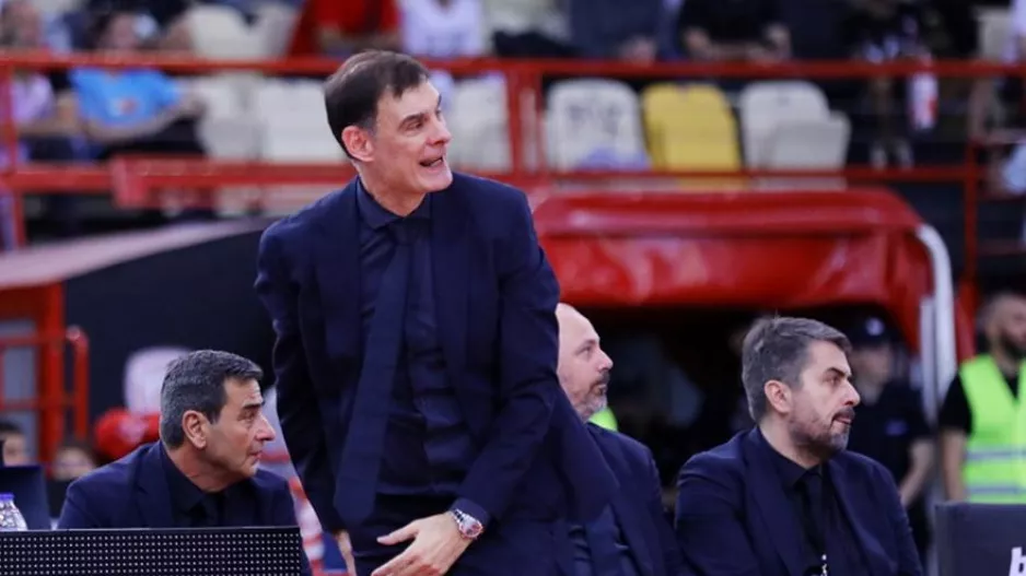 Μπαρτζώκας: «Περπατάγαμε στο πρώτο ημίχρονο-Για λόγους αρχής έκοψα τον Ράιτ»