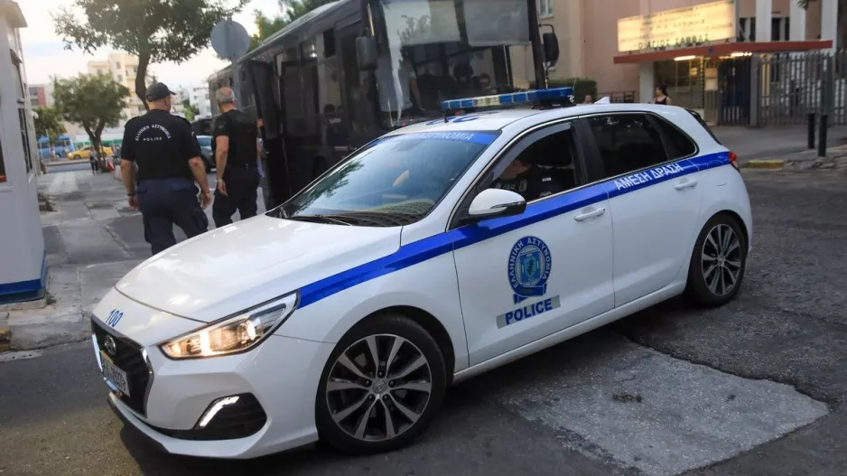 Ξυλοδαρμός οπαδών μετά το Άστον Βίλα - Ολυμπιακός