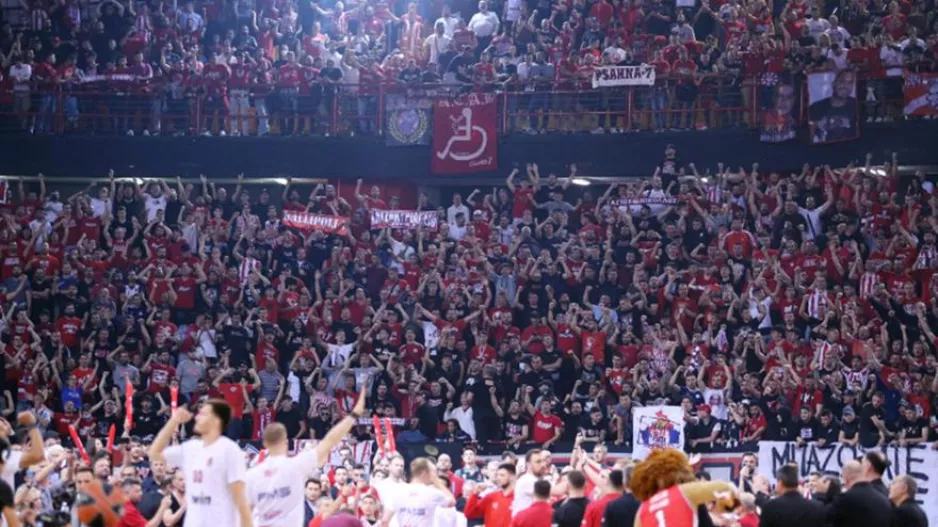 Έντονες αποδοκιμασίες κατά την ανάκρουση του ύμνου της Ευρωλίγκας στο ΣΕΦ!
