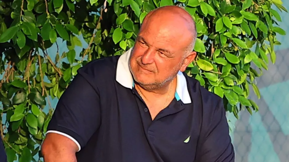 Ήρεμος ο Άντρος