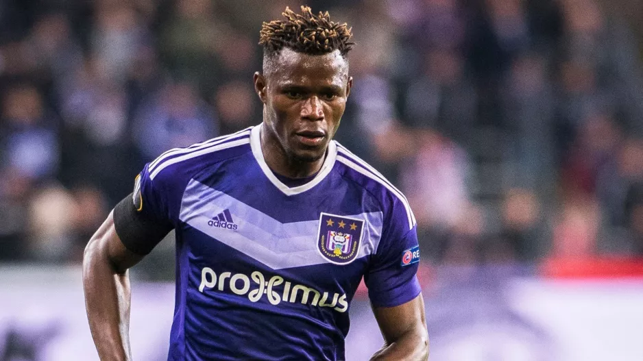 Ενίσχυση με Stephane Badji