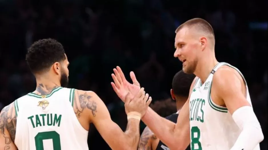 Οι Σέλτικς αγριέψαν από το Game 1 και ισοπέδωσαν τους Μάβερικς