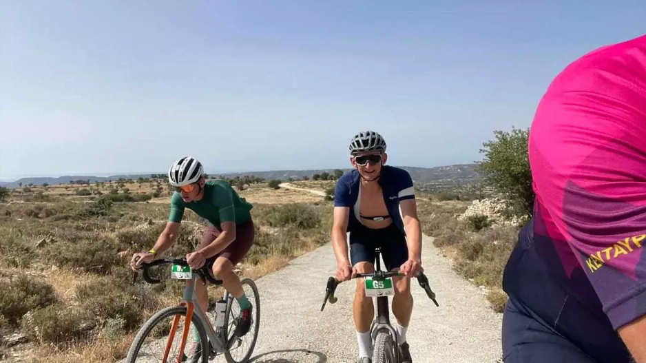 Η φανταστική εμπειρία του Gravel Race στο «0-2000 Challenge» 
