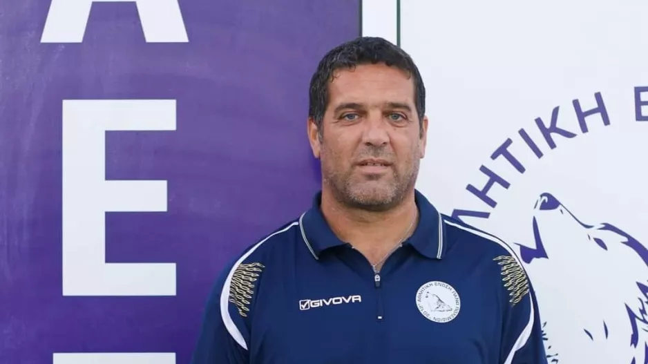 Στο "τιμόνι" της ΑΕΠ o Ευσταθίου