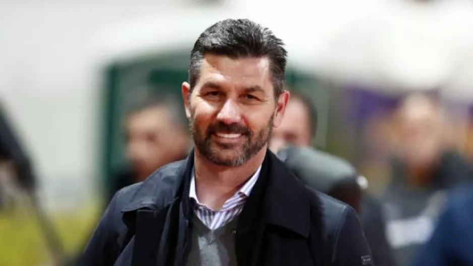 Στον "αέρα" η παραμονή Ουζουνίδη