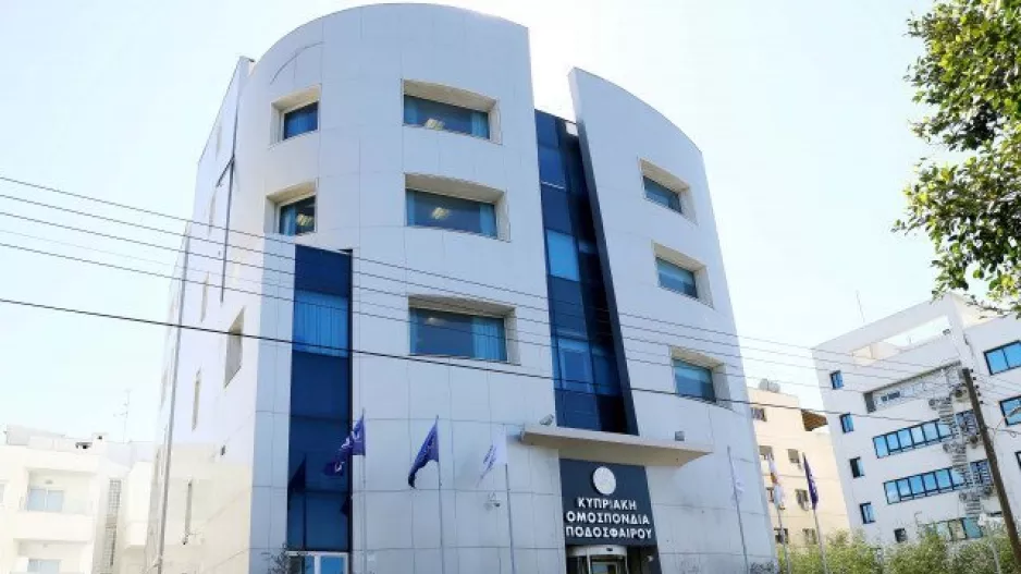 Οι ΑΠΟΦΑΣΕΙΣ που πάρθηκαν/ Πρόστιμο για μη-Κύπριους, Κύπριοι ρεφ, μετακίνηση φιλάθλων και άλλα