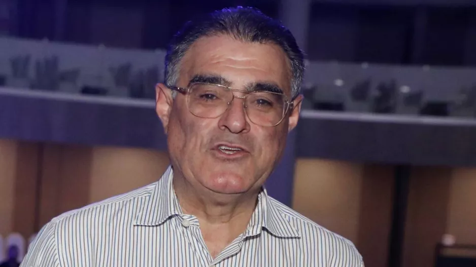 Kάτι ξέρει...