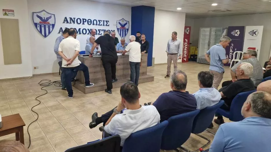 ΓΙΑΤΙ;;;