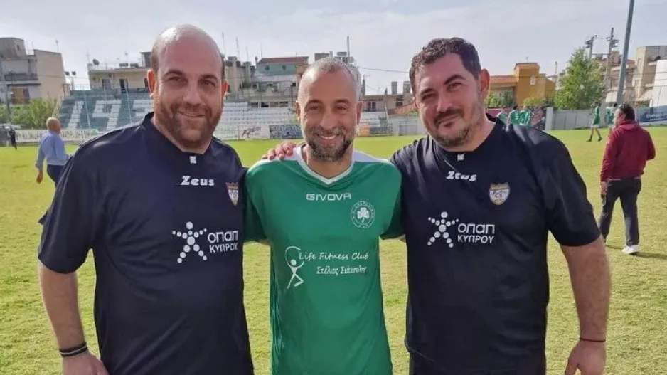 Αδελφοποίηση με Ολυμπιακό Λιοσίων και... Φώτης Παπουλής!