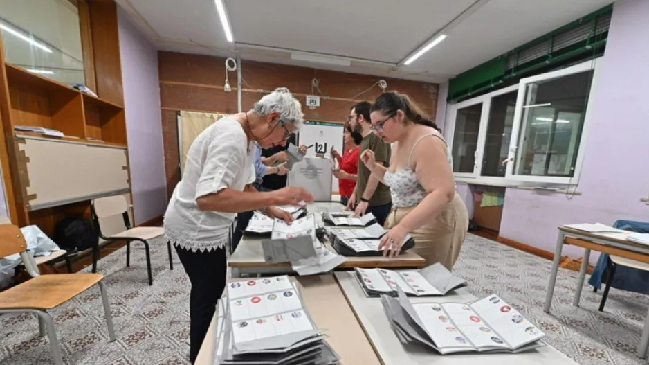 Ιστορικό αρνητικό ρεκόρ συμμετοχής στην Ιταλία - Ψήφισε το 49,7% των εγγεγραμμένων