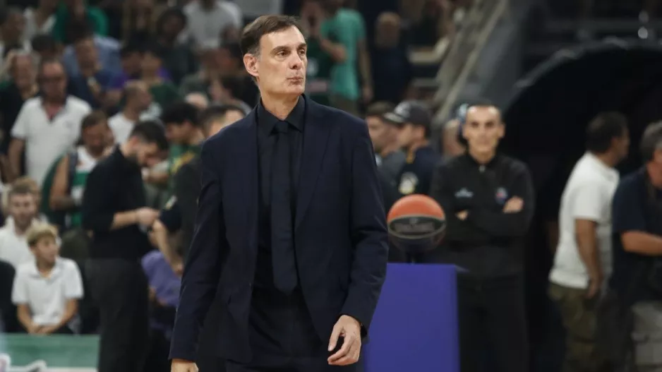 «Με Φαλ θα ήταν διαφορετικά»/Εκνευρισμός σε ερώτηση για Σλούκα