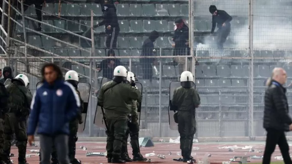 «Πρωταθλητές» στις τιμωρίες Ολυμπιακός και Παναθηναϊκός