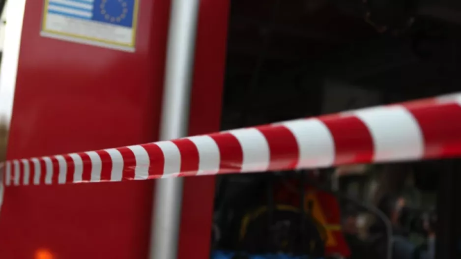 Φωτιά στο σπίτι του δολοφόνου της 11χρονης Βασιλικής, την ώρα της κηδείας της