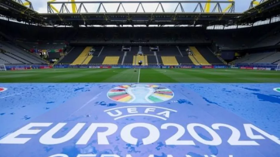 Euro 2024: Όλες οι αποφάσεις VAR θα εξηγούνται σε πραγματικό χρόνο στο γήπεδο