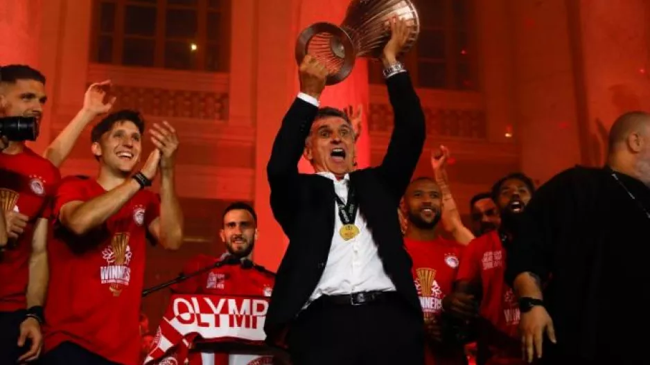 Μεντιλίμπαρ: «Ζήσαμε πρωτόγνωρες καταστάσεις μετά την κατάκτηση του Conference League»