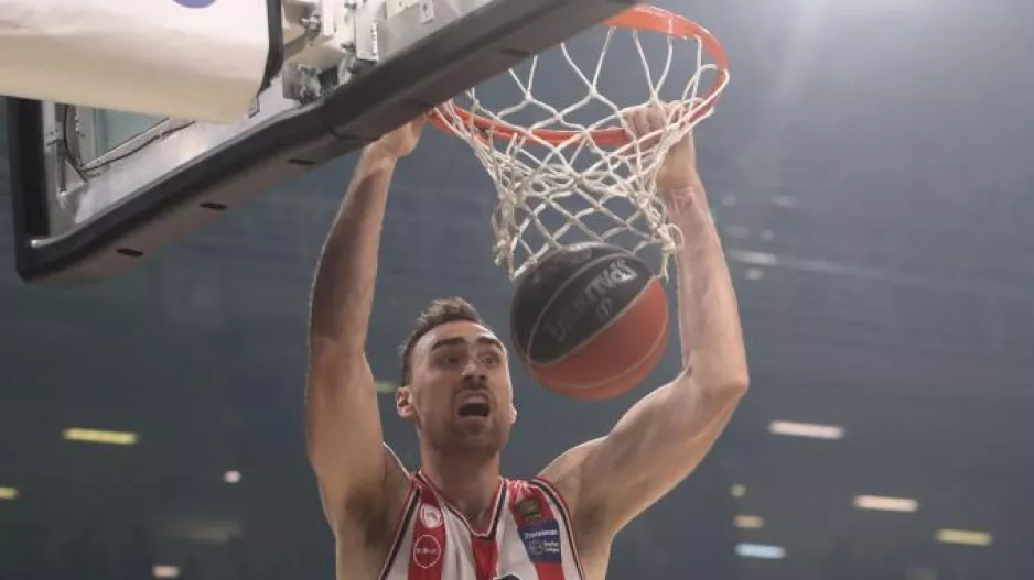 Ο Μιλουτίνοφ 4ος ξένος σκόρερ του Ολυμπιακού