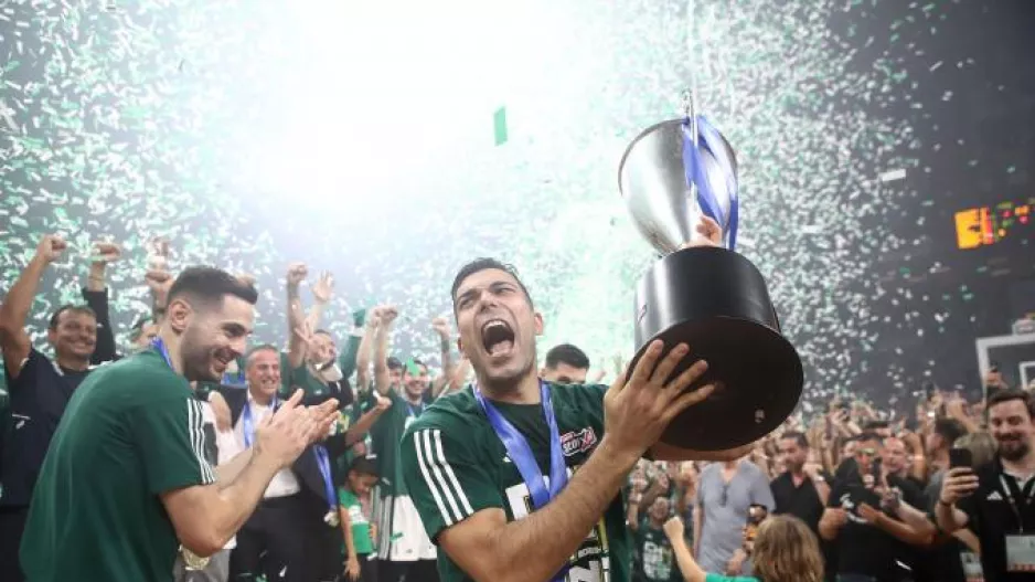 Ο Σλούκας πήρε χωρίς αντίπαλο τον τίτλο του MVP των τελικών