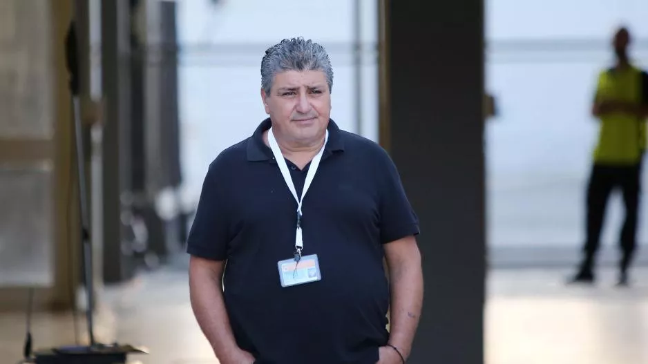 Ανακοίνωσε την αποχώρησή του ο “Καραβίδας”