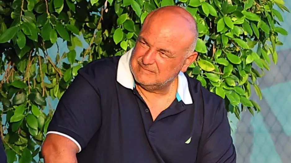 ΕΚΕΙ ο πρόεδρος