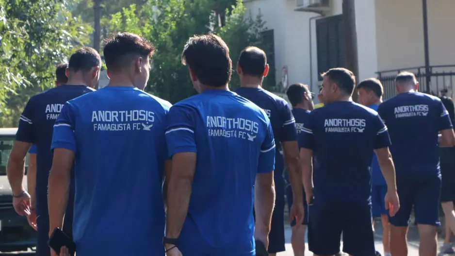 (Φώτος) Βόλτα στην Κακοπετριά