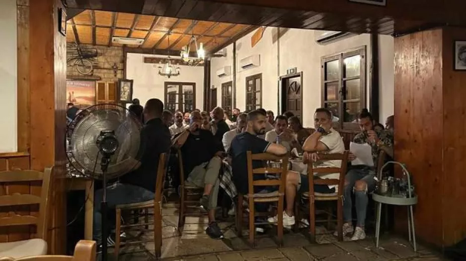 10 χιλιάρικα/ΑΝΟ