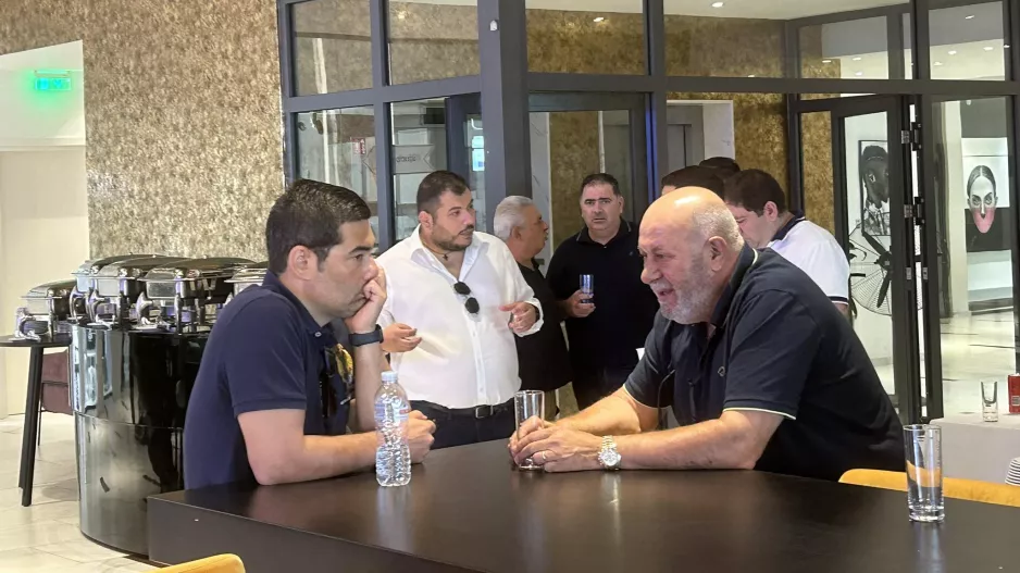 Τα είπαν...
