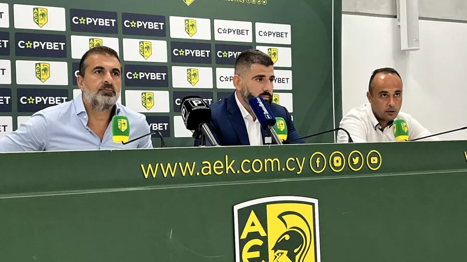 (Βίντεο/Φώτος) “Η μεγαλύτερη συμφωνία που έγινε ποτέ-Αυτό δείχνει πόσο μεγάλωσε η ΑΕΚ” 