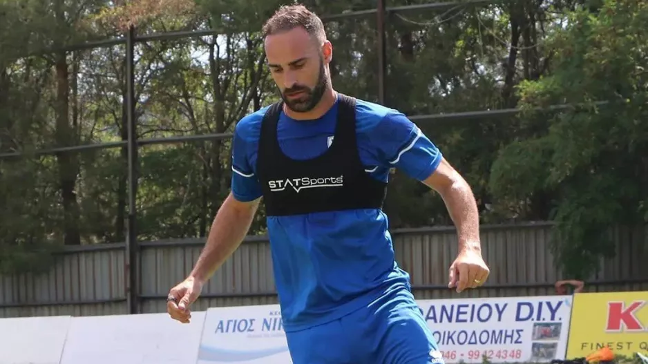 ΑΝΟ/Αυτός...