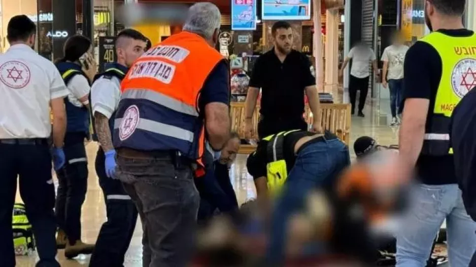 Επίθεση με μαχαίρι σε εμπορικό κέντρο στο Ισραήλ