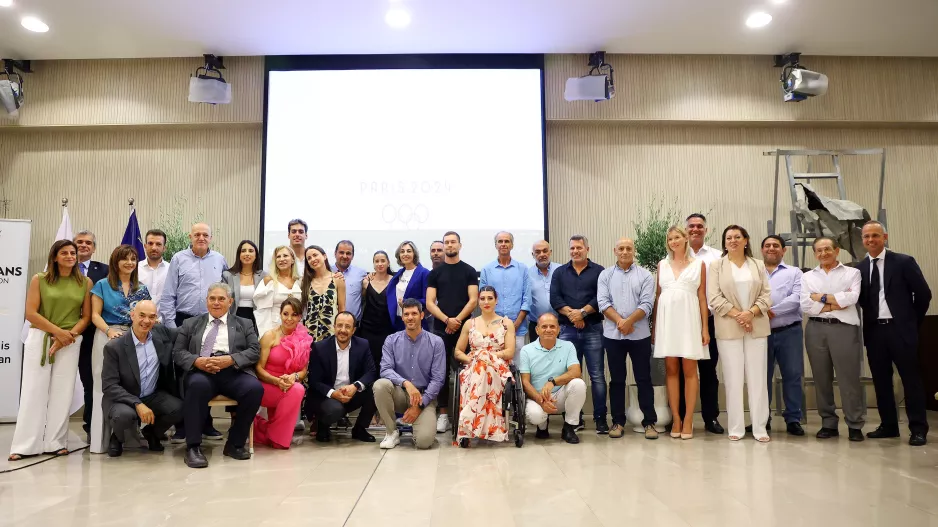 Η επίσκεψη ΚΟΑ - Ολυμπιακής ομάδας στο Προεδρικό (Φώτος)