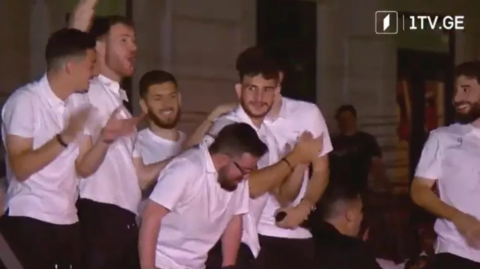 Χαμός στην Τυφλίδα (Ντβάλι,Κβίλι)