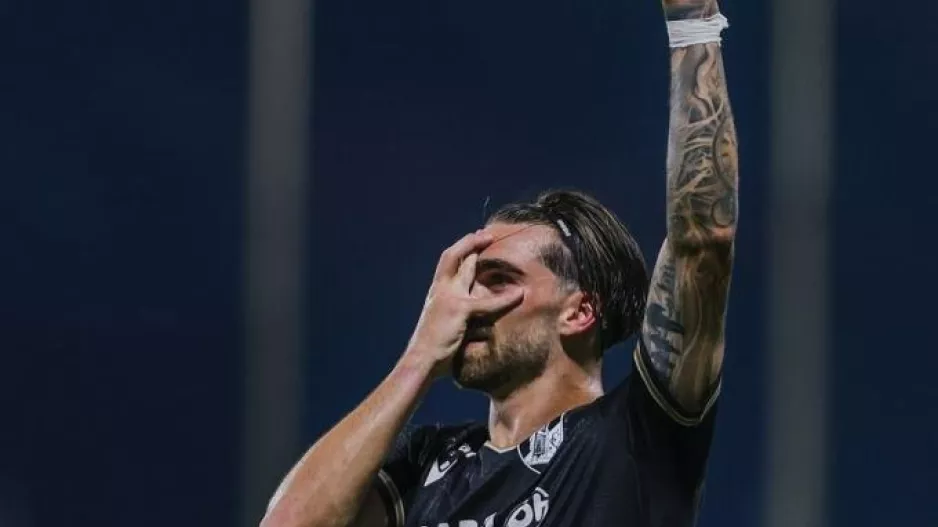 «Κλείνει τον Ζότα η Νότιγχαμ»
